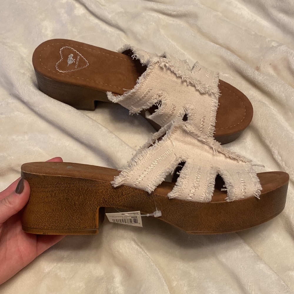 Rocket dog woman’s Sandals size 11